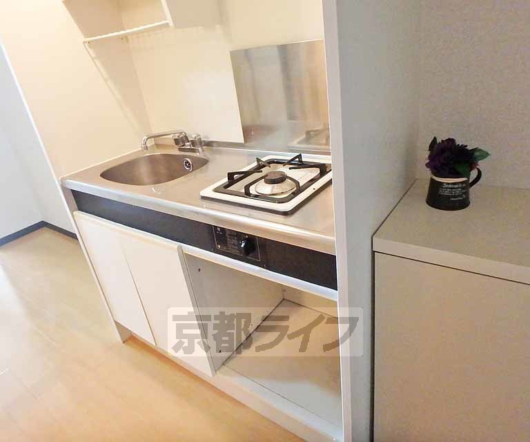 キッチン　一人暮らしにちょうどいいサイズ