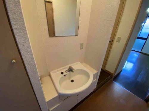 洗面設備　設備・仕様は号室により異なる為、現況を優先致します。