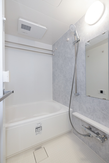 バス・シャワールーム　※写真は同タイプ住戸です。