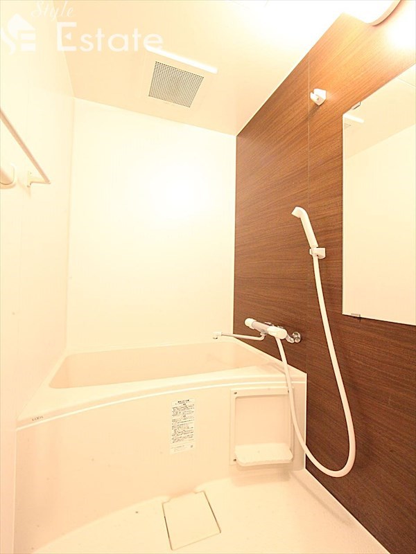 バス・シャワールーム　バスルーム