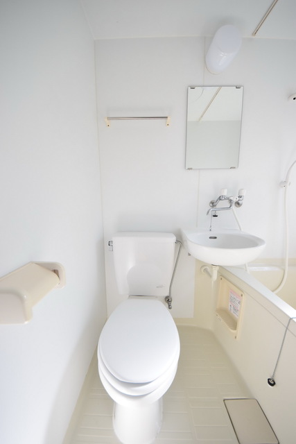 トイレ　★一緒にお掃除もできて楽ですね