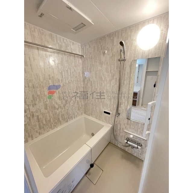 バス・シャワールーム　１１０４号の写真になります。