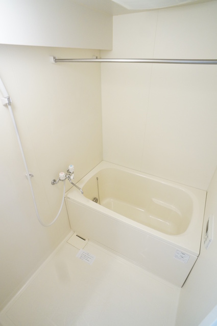 バス・シャワールーム　バスルーム