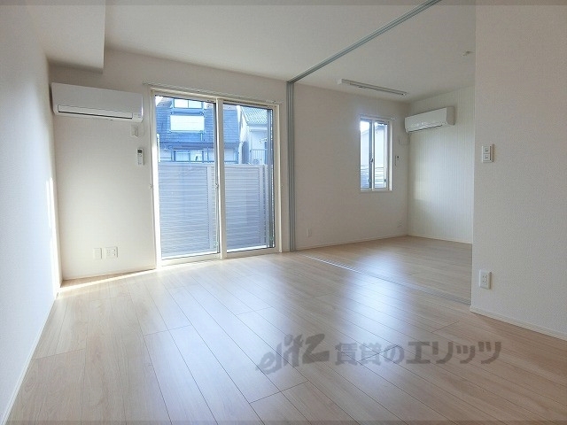 居室・リビング　居室