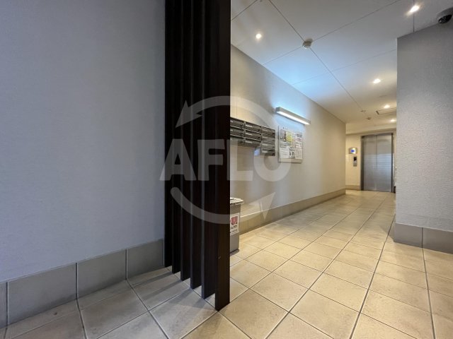 ロビー　アリビオ港晴　ロビー