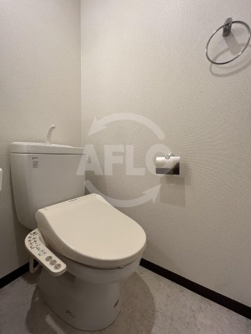 トイレ　アリビオ港晴　トイレ