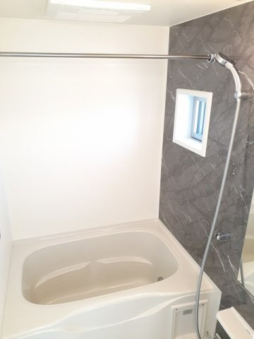 バス・シャワールーム　きれいなお風呂です