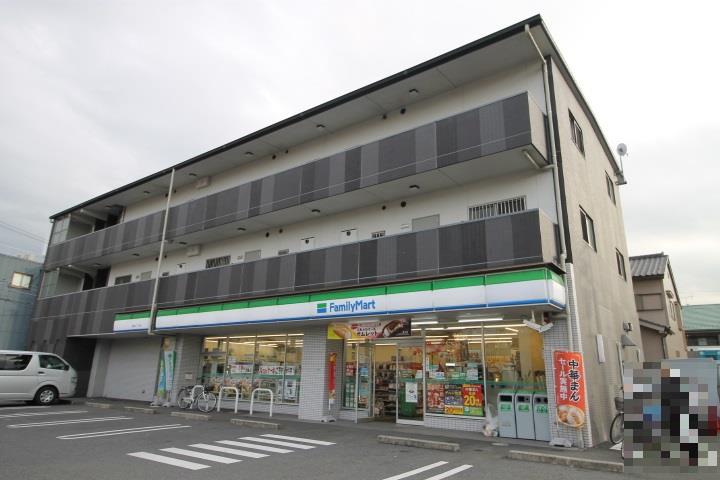 コンビニ　ファミリーマート東春田一丁目店（コンビニ）まで475m