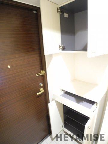 玄関　※同間取りの別の階のお部屋の画像です※