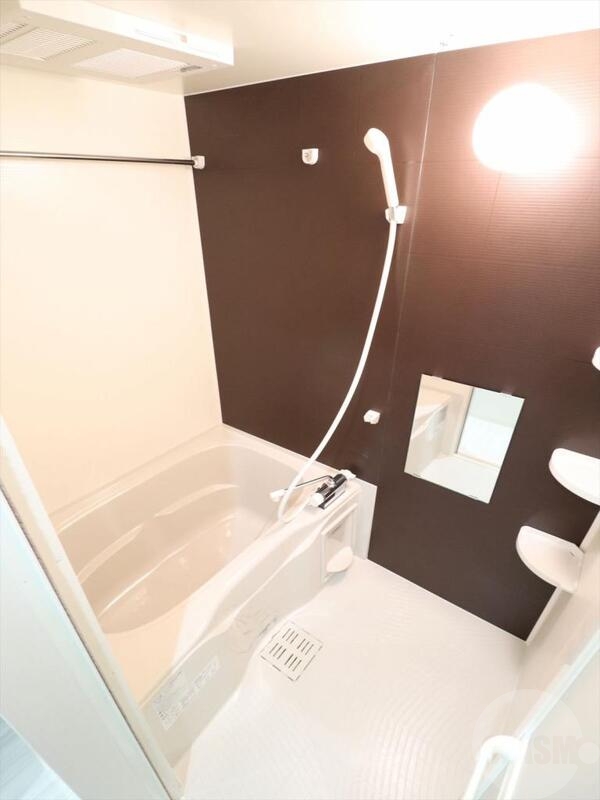 バス・シャワールーム　浴室乾燥機能つき