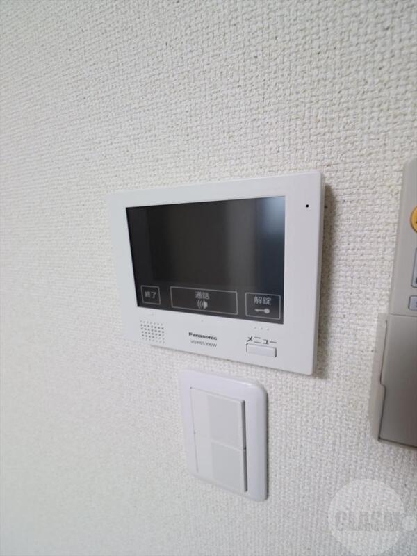 セキュリティ　モニター付きインターフォンで安心