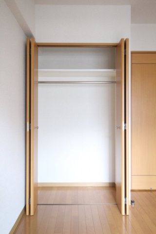 収納　（別タイプ参考写真）レジオス池袋イースト　豊島区東池袋5