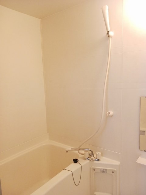 バス・シャワールーム　図面と現状に相違がある場合には現状を優先