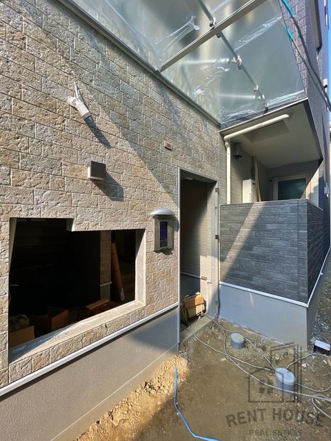 エントランス　外観（建設中）（