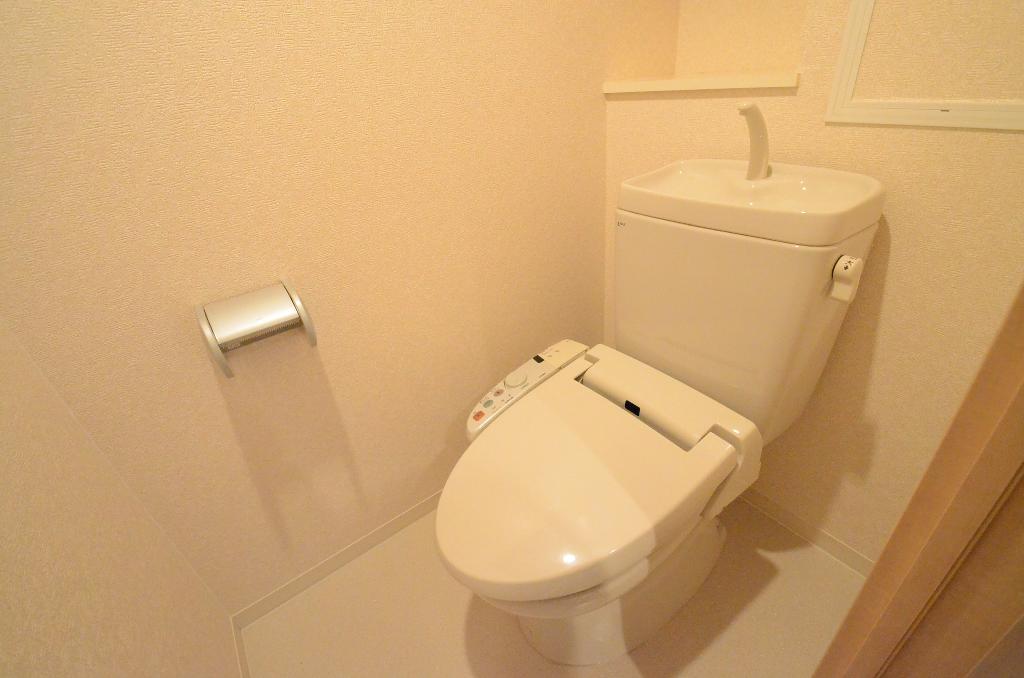 トイレ　シャワー付トイレ