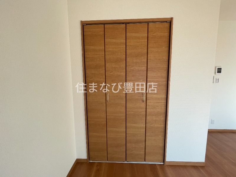 収納　同型完成モデル