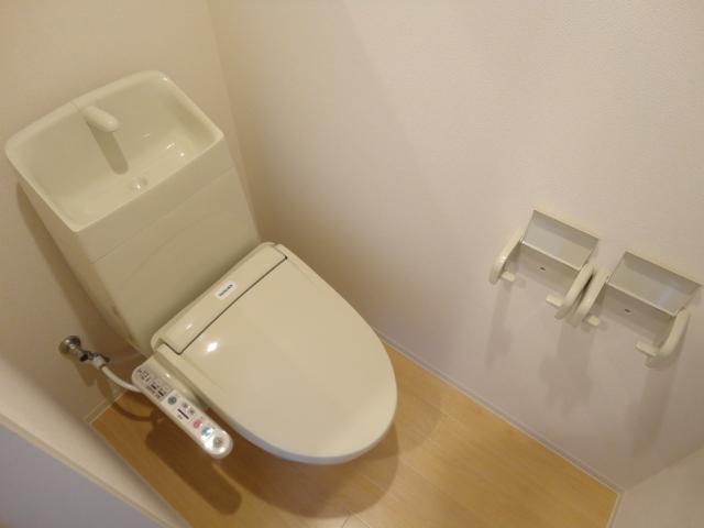 トイレ　シャワー付トイレ