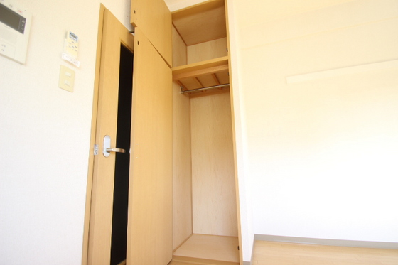 収納　※別部屋の写真です