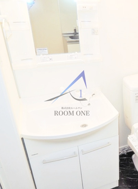 洗面設備　洗面台です。