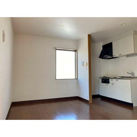 居室・リビング　2面採光のリビング♪