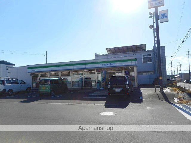 コンビニ　ファミリーマート　松本岡田店（コンビニ）まで1600m