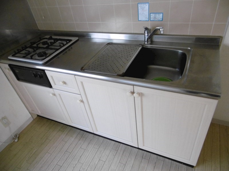 キッチン　※写真は別号室です(参考)