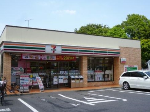 コンビニ　セブン－イレブン世田谷千歳郵便局前店（コンビニ）まで583m