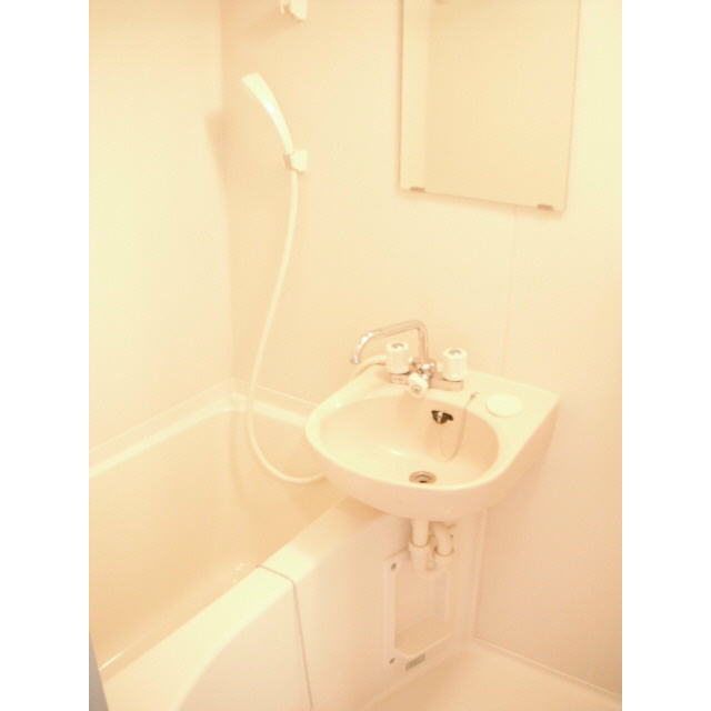 バス・シャワールーム　弊社は全物件が仲介手数料半月分+税でご紹介可能です。