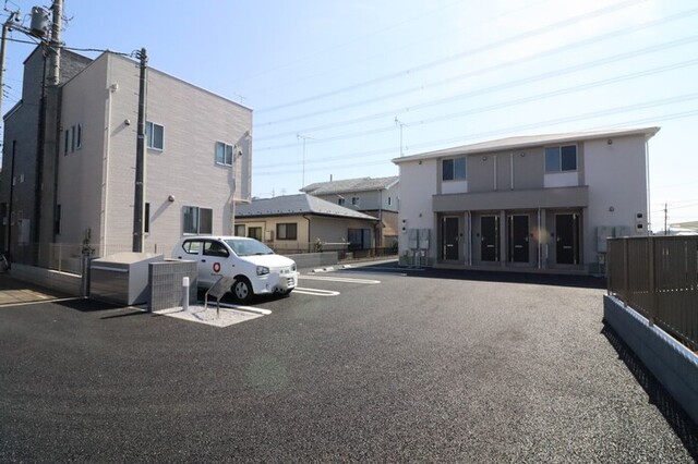 駐車場　駐車場