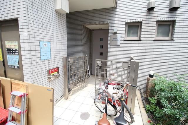 エントランス　☆正面玄関☆