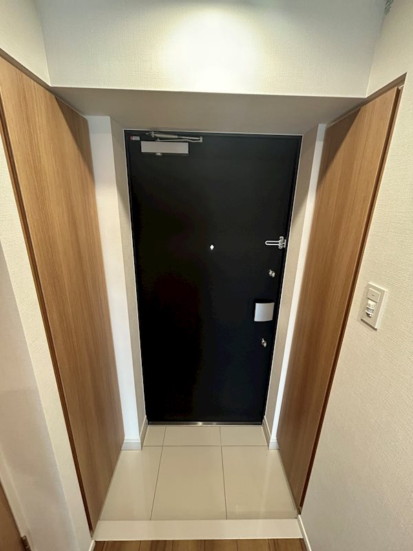 玄関　※参考写真