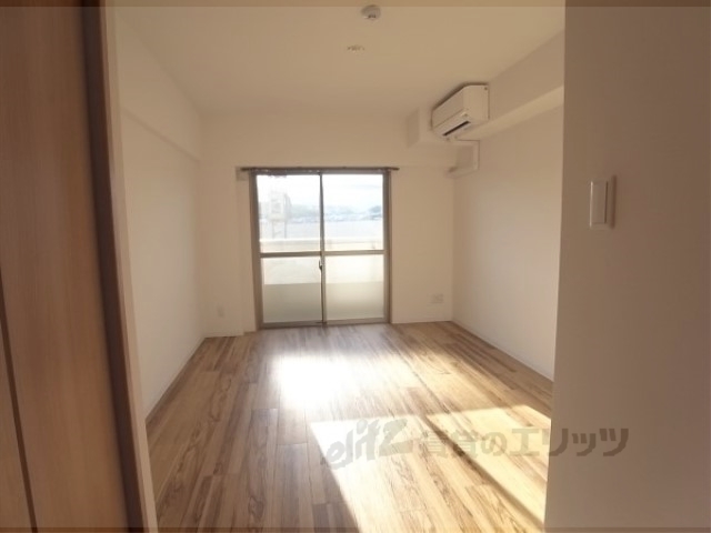 居室・リビング　洋室