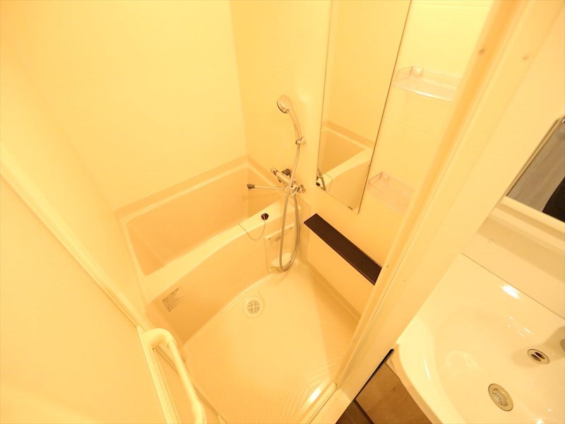 バス・シャワールーム　バスルーム　浴室暖房乾燥機付き　同仕様写真