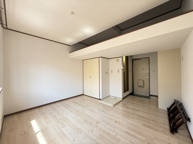 居室・リビング　別部屋参考写真です