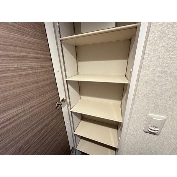 玄関　シューズボックス