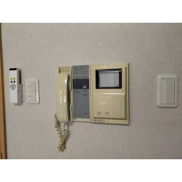 セキュリティ　モニター付インターホン