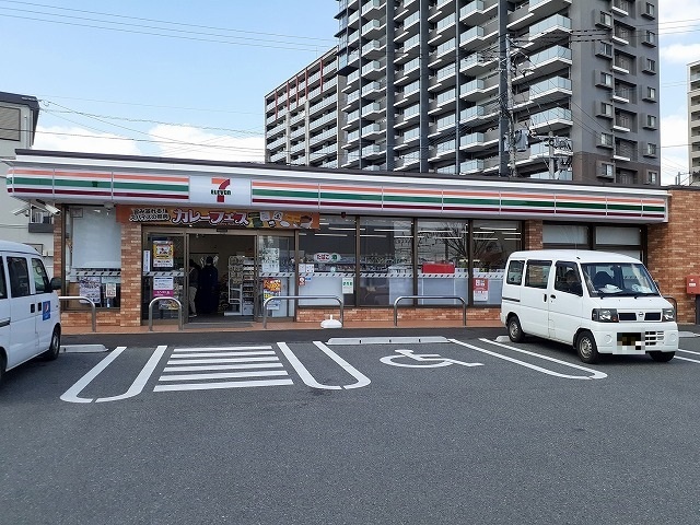コンビニ　セブンイレブン鳥栖本鳥栖町店（コンビニ）まで960m