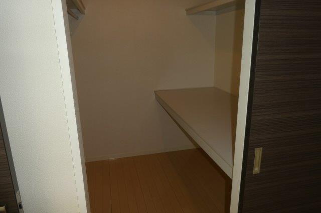 収納　ウォークインクローゼット