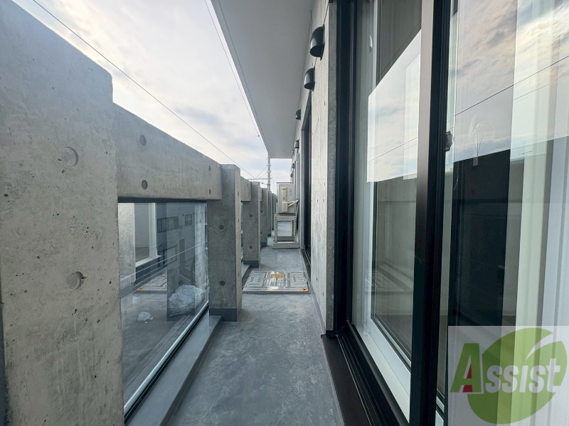 バルコニー　バルコニーです。洗濯物を干したり一息ついたりできますね！