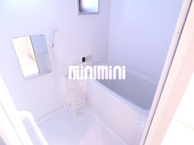 バス・シャワールーム　追い炊き機能ついてます