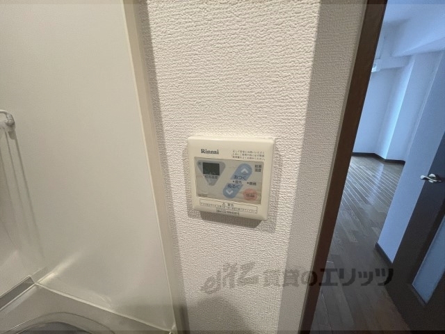 その他設備　給湯器リモコン