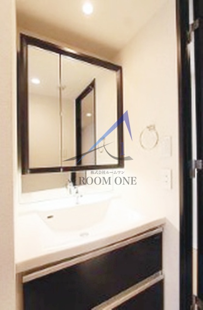 洗面設備　洗面台です。