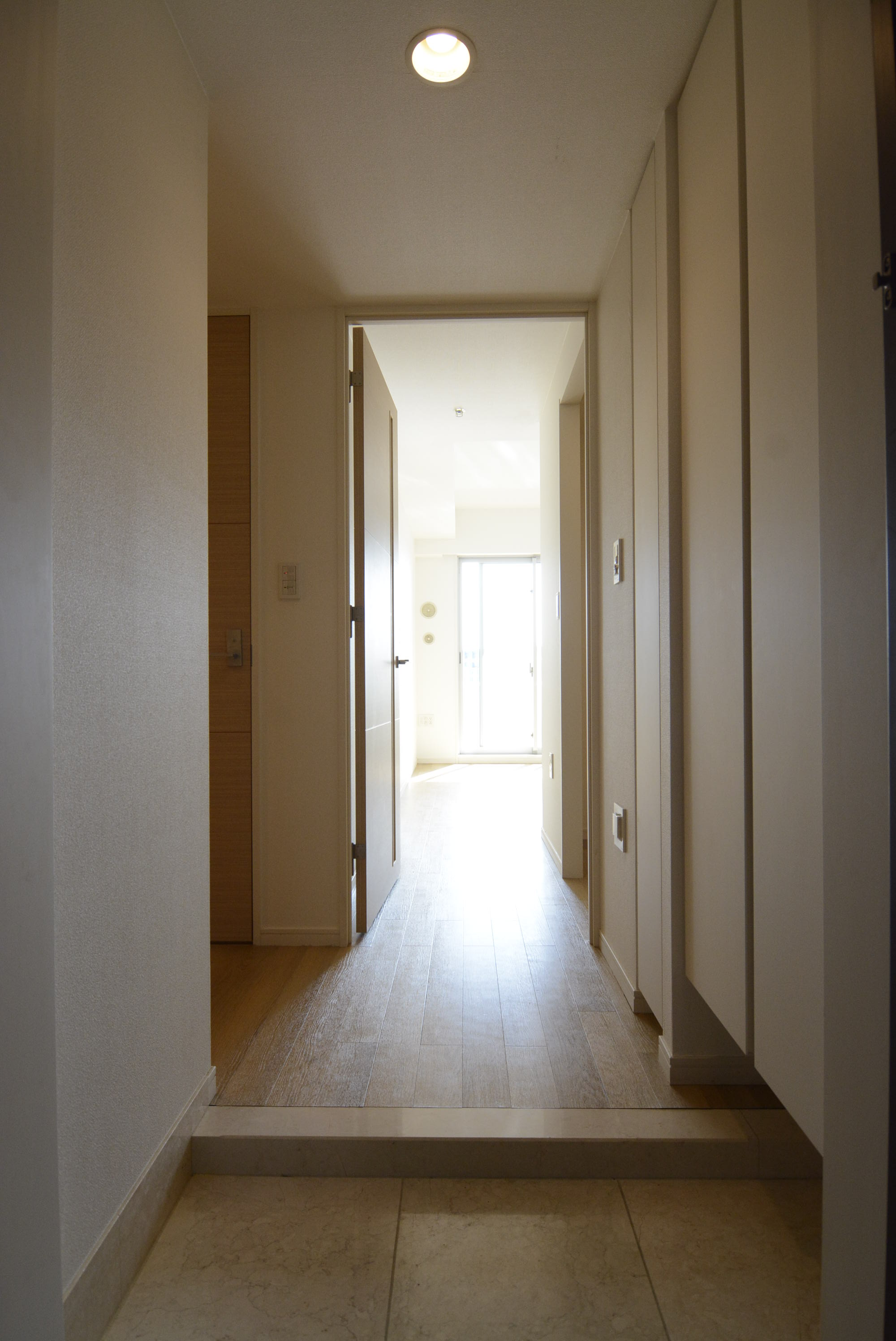 玄関　玄関※別部屋参考写真