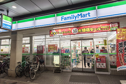 コンビニ　ファミリーマート亀戸駅前店（コンビニ）まで312m