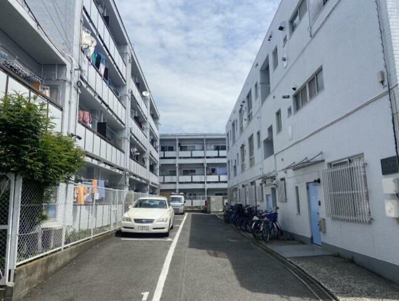 建物外観　RC造は耐震性・耐火性・耐久性にも優れていて安心です。