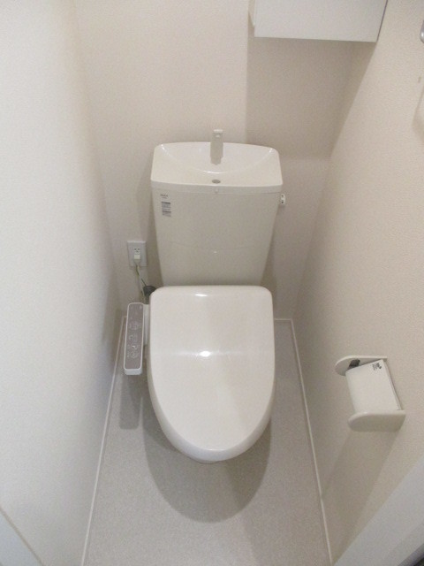 トイレ　★温水洗浄便座★