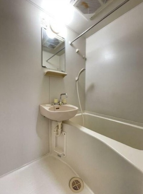 バス・シャワールーム　同仕様写真