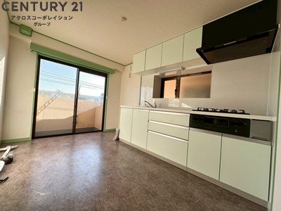 居室・リビング　２面採光で明るいお部屋です！