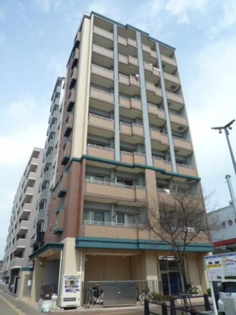 建物外観　箱崎駅目の前！徒歩１分★