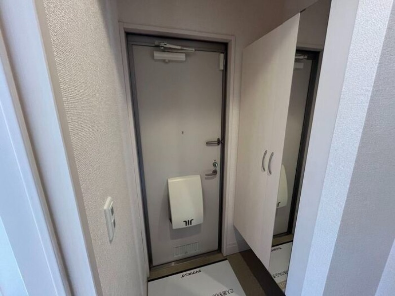 玄関　図面と現状に相違がある場合には現状を優先